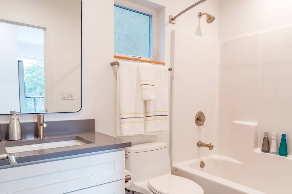 Photo of Bathroom in Marrowstone