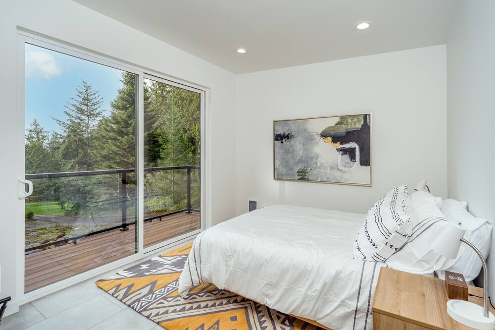 Photo of Bedroom in Marrowstone