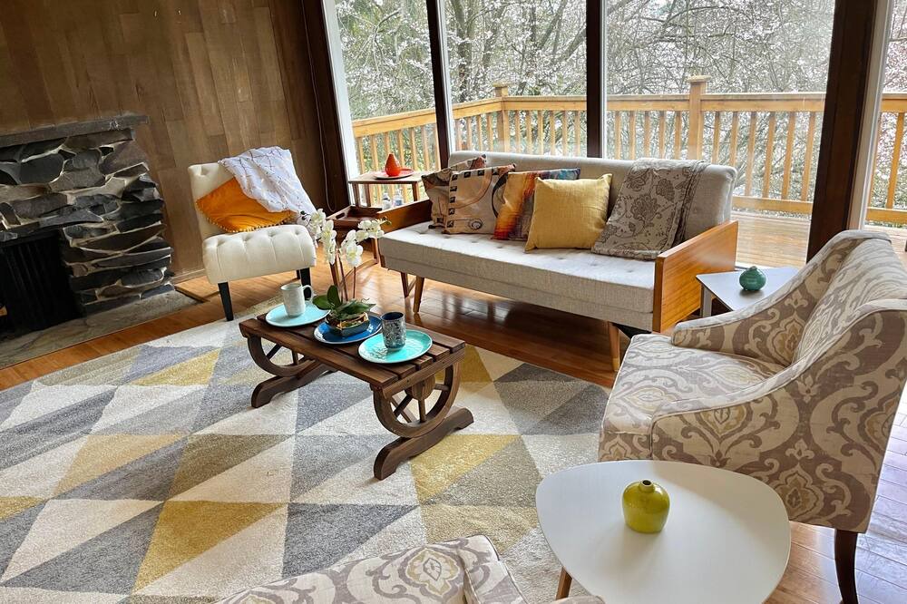 Photo of Bedroom in Lake Forest Park