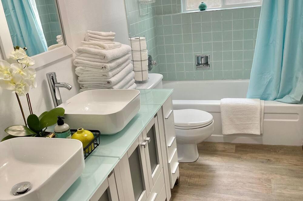 Photo of Bathroom in Lake Forest Park