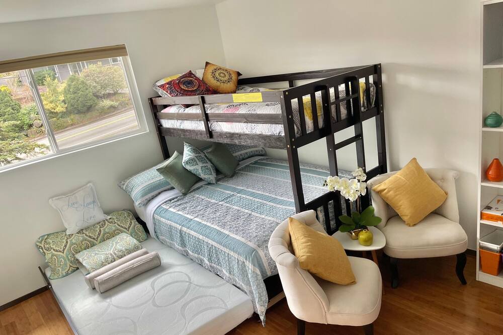 Photo of Bedroom in Lake Forest Park