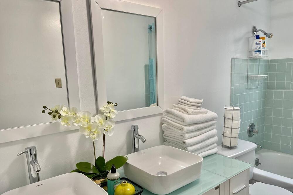 Photo of Bathroom in Lake Forest Park