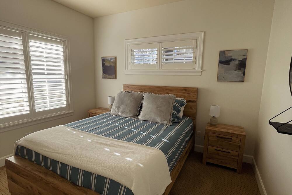 Photo of Bedroom in Westbrook Meadows
