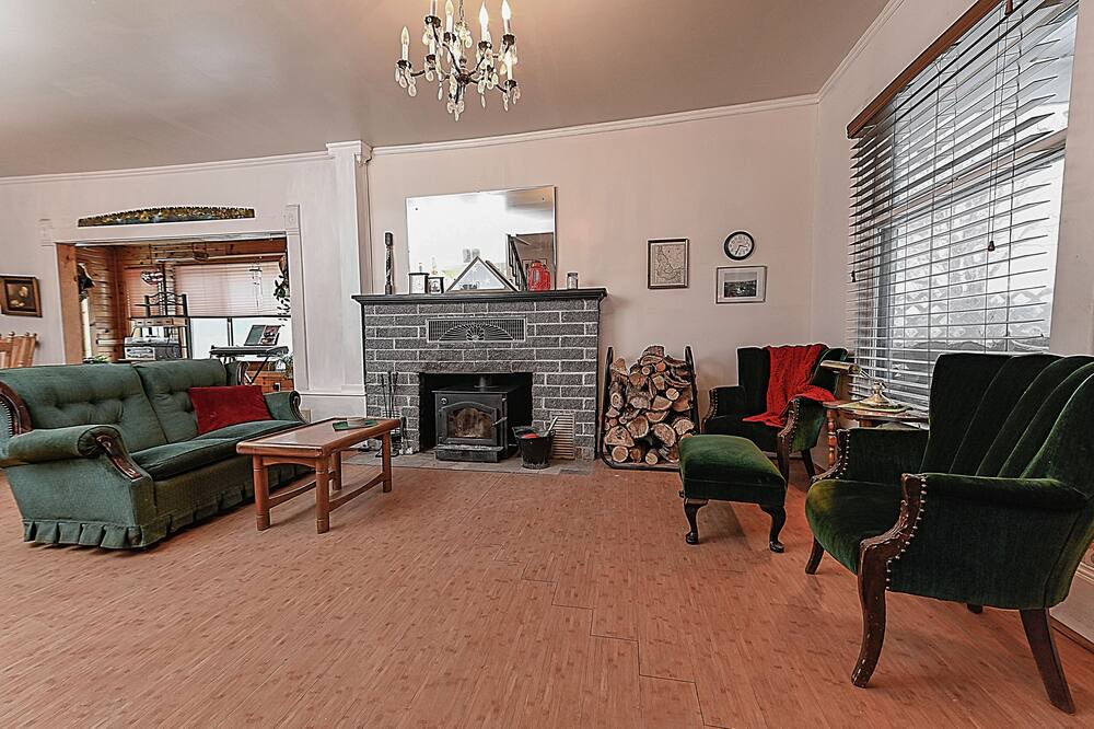 Photo of Bedroom in Midvale