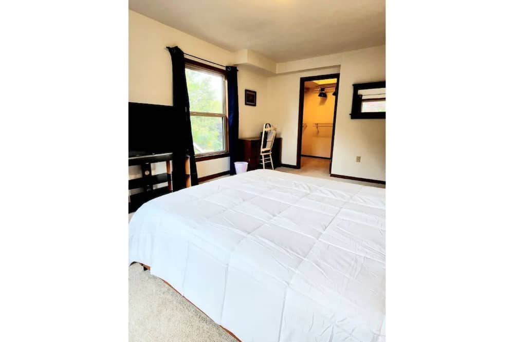 Photo of Bedroom in North End