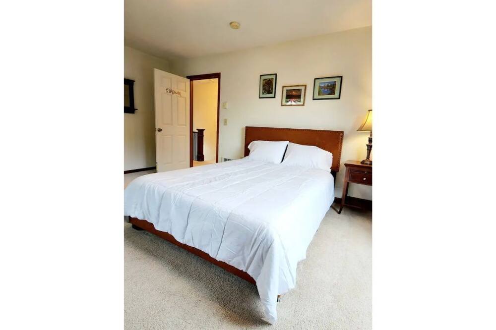 Photo of Bedroom in North End