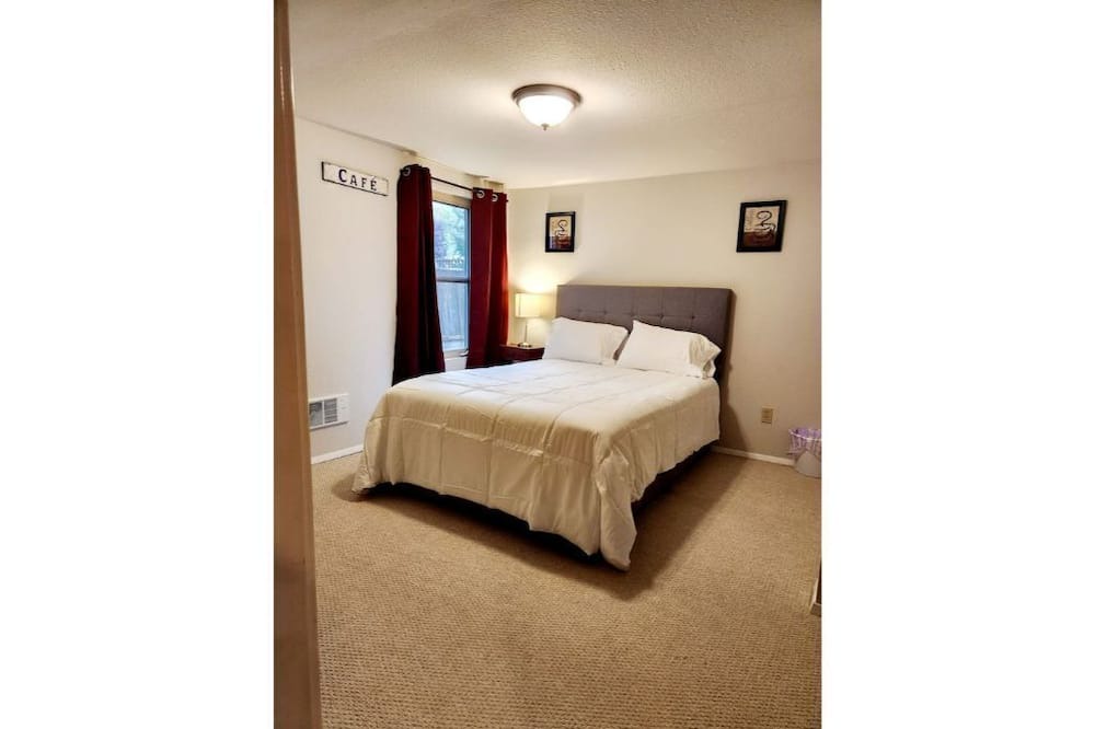 Photo of Bedroom in North End