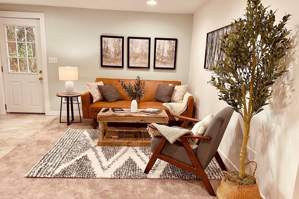 Photo of Bedroom in Clinton