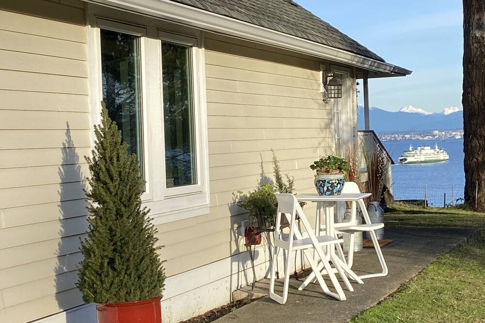 Photo of Outdoor in Clinton