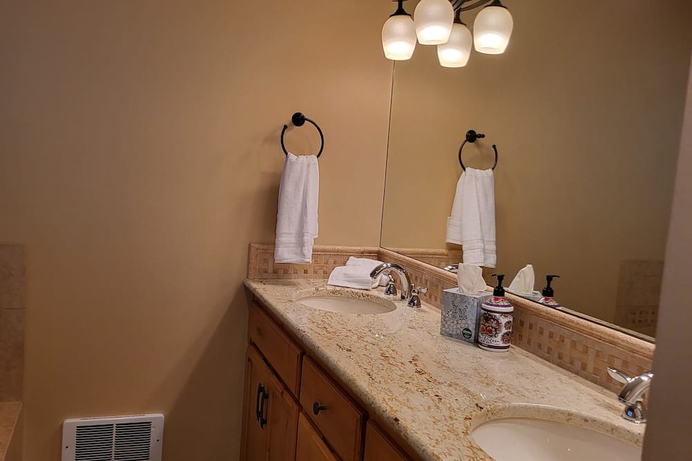 Photo of Bathroom in East Lake Hills