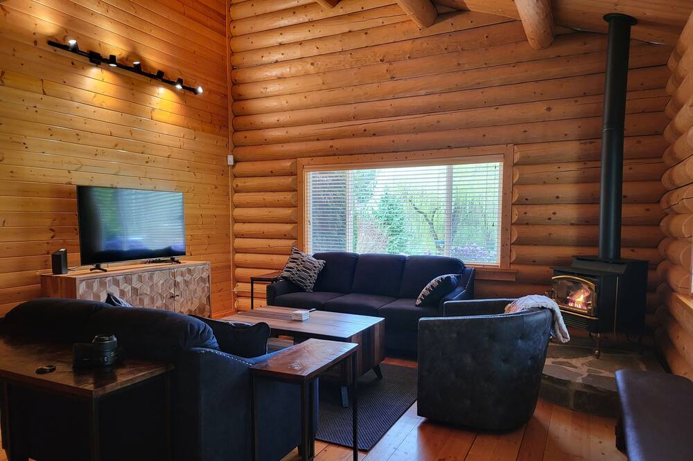 Photo of Bedroom in East Lake Hills