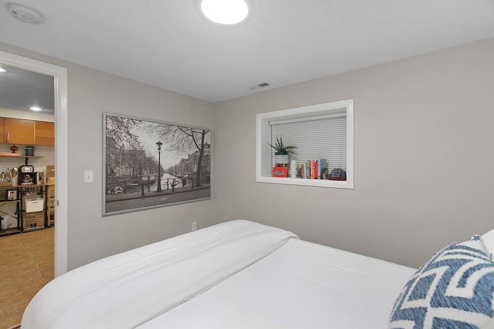 Photo of Bedroom in Greenwood