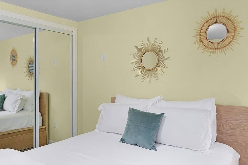 Photo of Bedroom in Greenwood