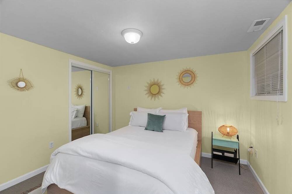 Photo of Bedroom in Greenwood