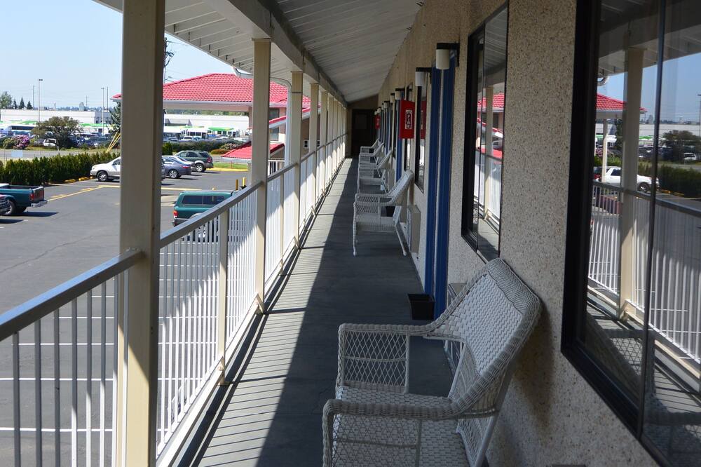Photo of Outdoor in Monta Vista