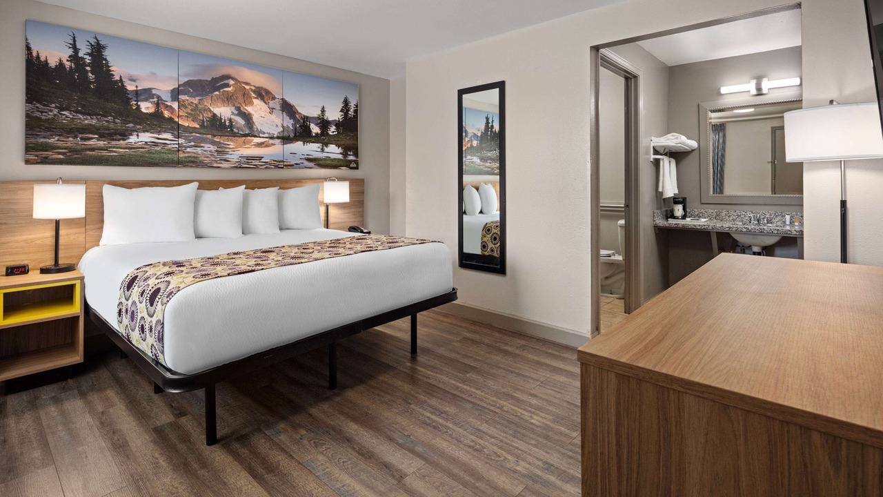 Photo of Bedroom in Monta Vista