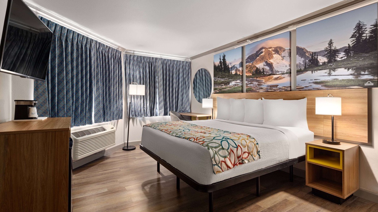 Photo of Bedroom in Monta Vista