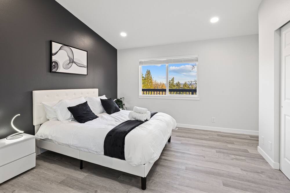 Photo of Bedroom in Bothell