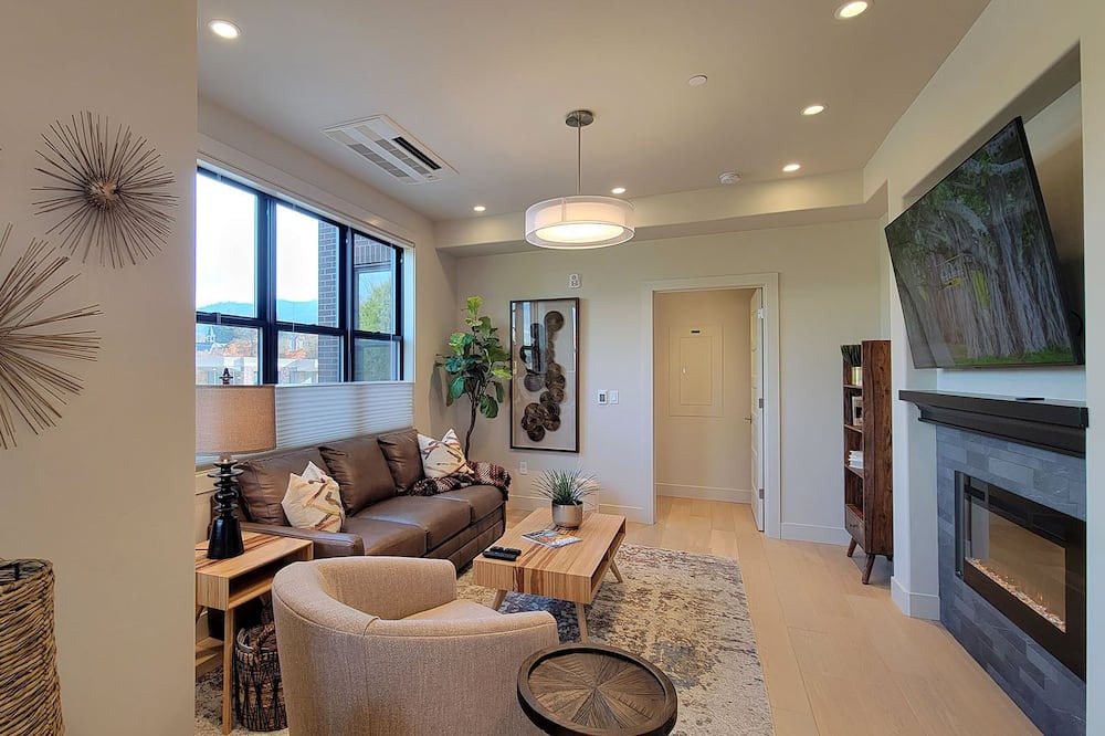 Photo of Livingroom in Historic Railroad District