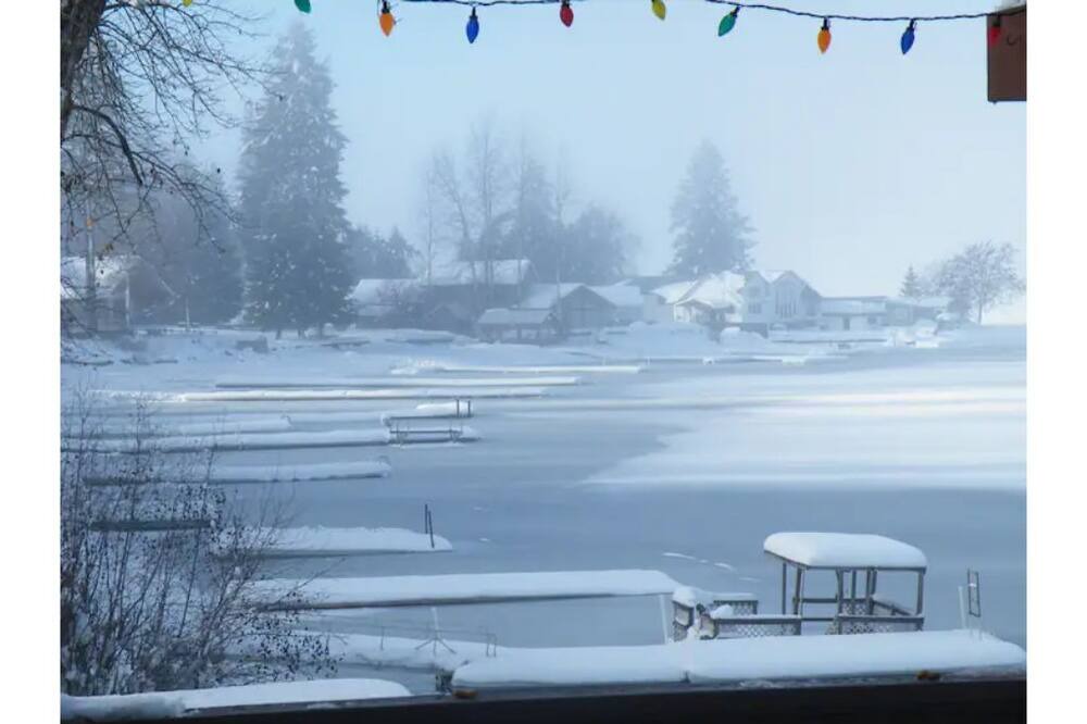 Photo of Others in Diamond Lake