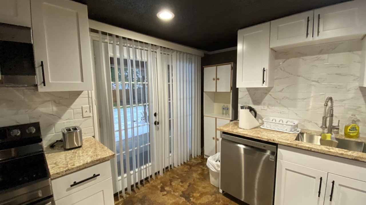Photo of Kitchen in Parkland