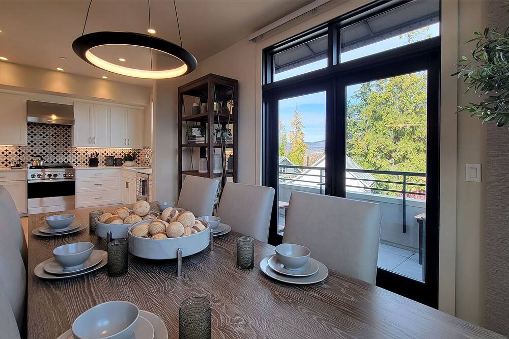 Photo of Patio Balcony in Historic Railroad District