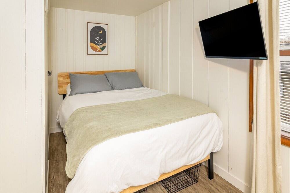 Photo of Bedroom in Mount Vernon
