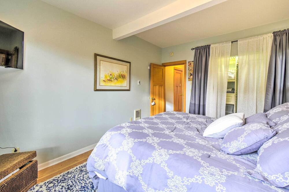 Photo of Bedroom in South Colby