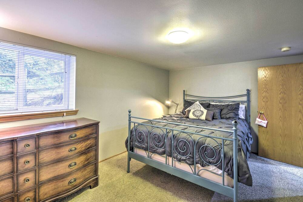Photo of Bedroom in South Colby