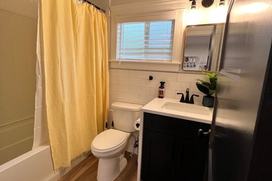 Photo of Bathroom in Cliff - Cannon