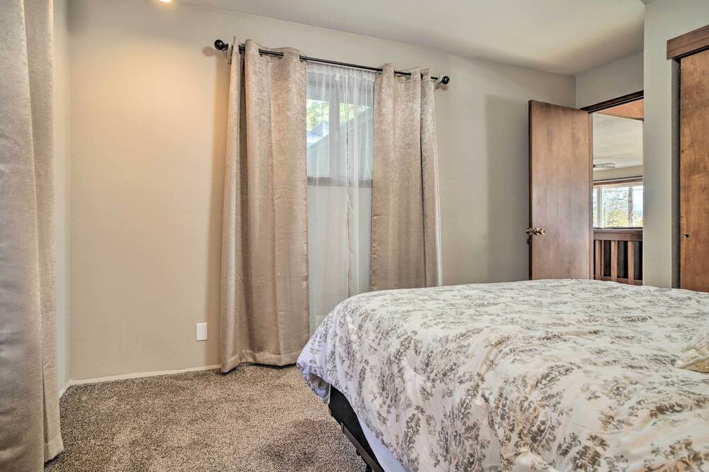 Photo of Bedroom in Grants Pass