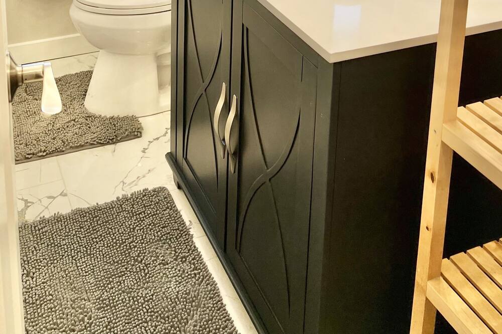 Photo of Bathroom in Mount Scott-Arleta