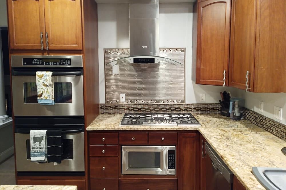Photo of Kitchen in Factoria