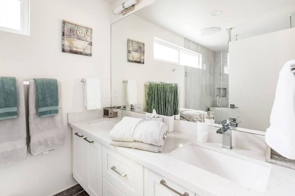 Photo of Bathroom in Lake Forest Park