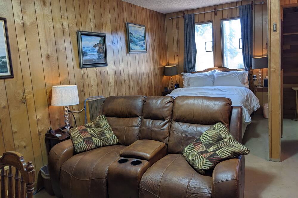 Photo of Livingroom in Marrowstone