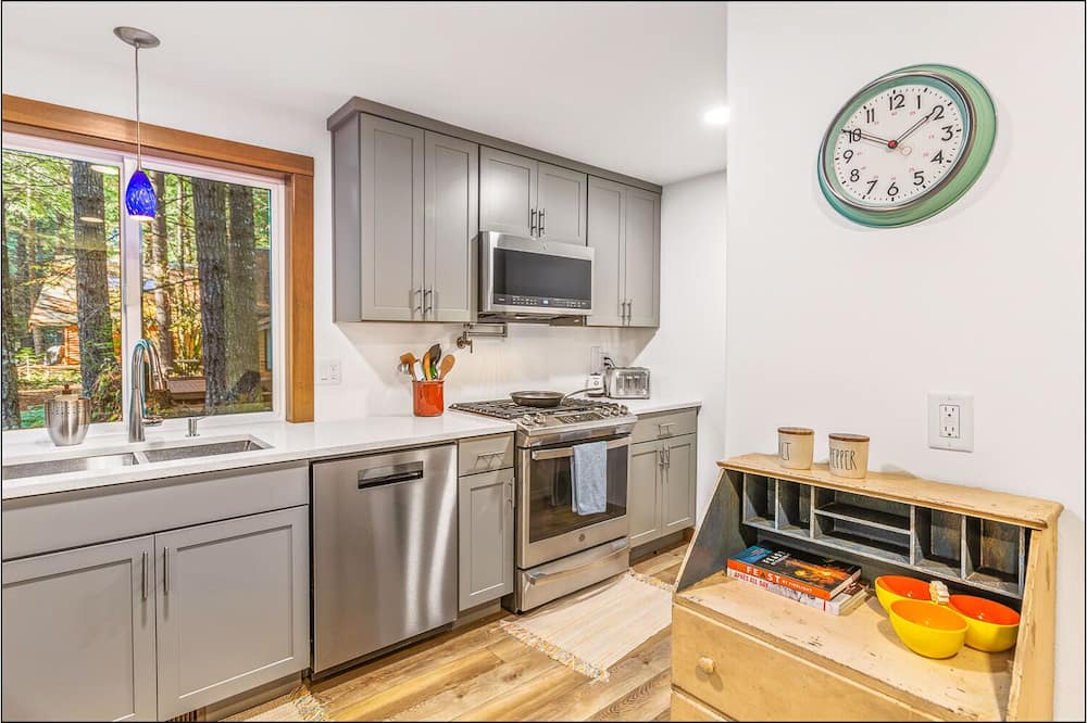 Photo of Kitchen in Enumclaw