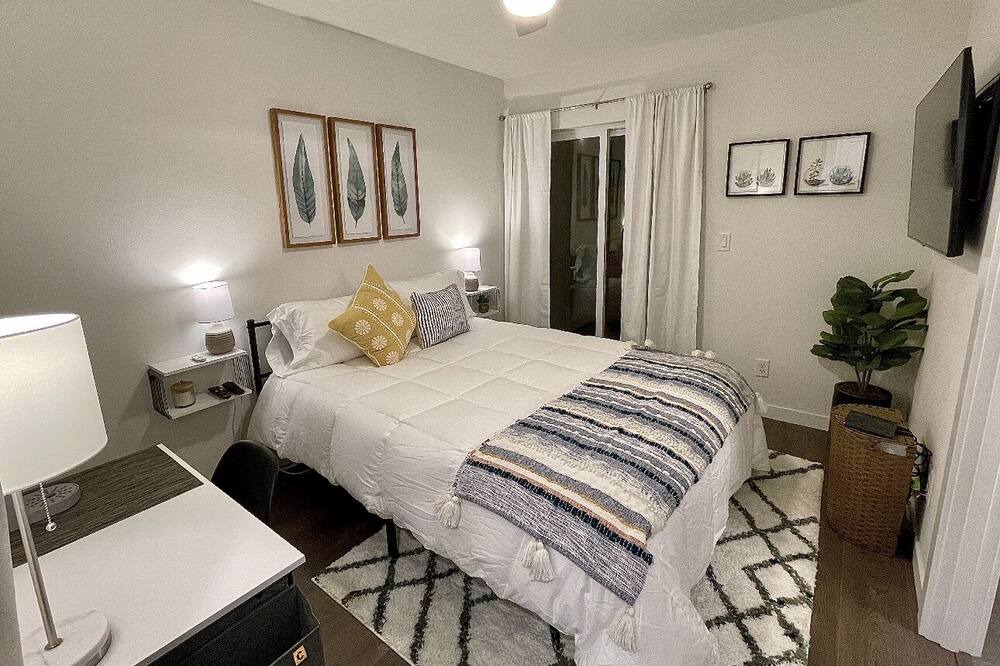 Photo of Bedroom in Columbia City
