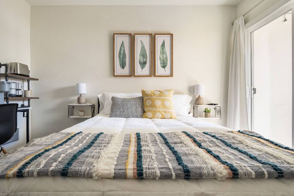 Photo of Bedroom in Columbia City