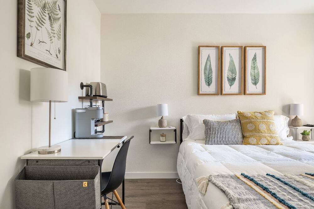Photo of Bedroom in Columbia City