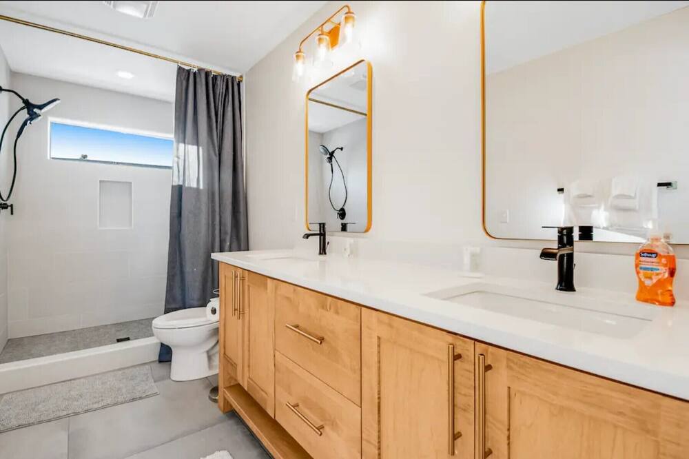 Photo of Bathroom in Fish Haven