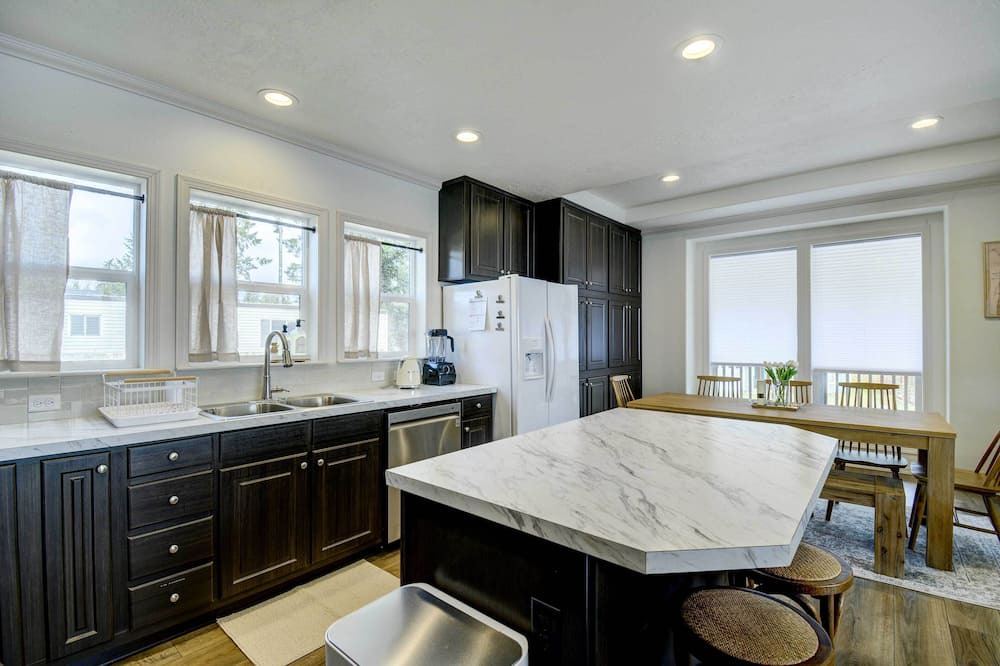 Photo of Kitchen in Lakebay