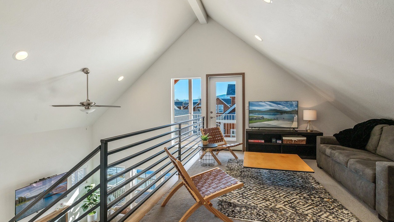 Photo of Livingroom in Dover Bay