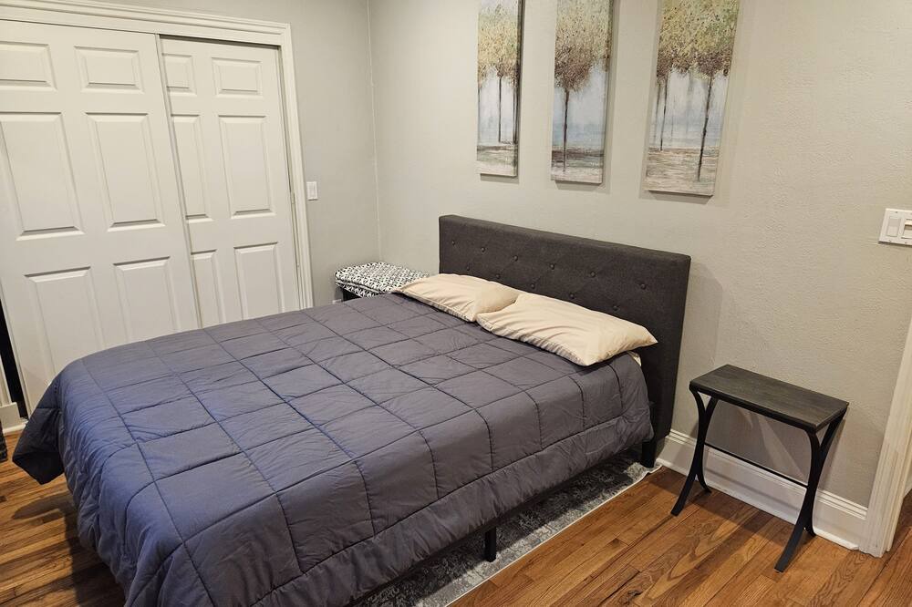 Photo of Bedroom in Woodstock