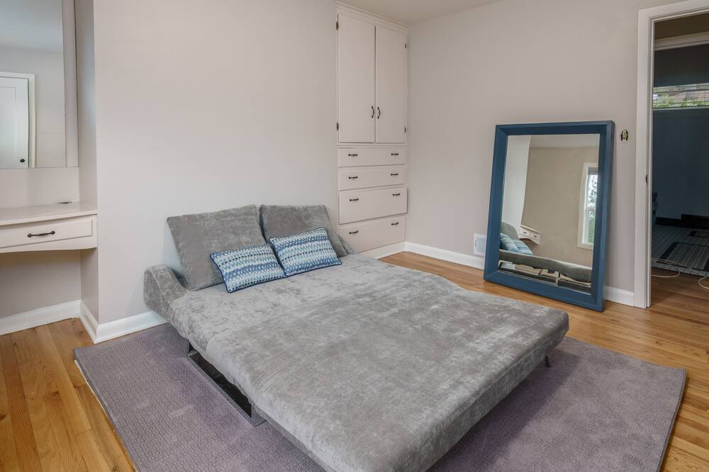 Photo of Bedroom in Cedar Hills
