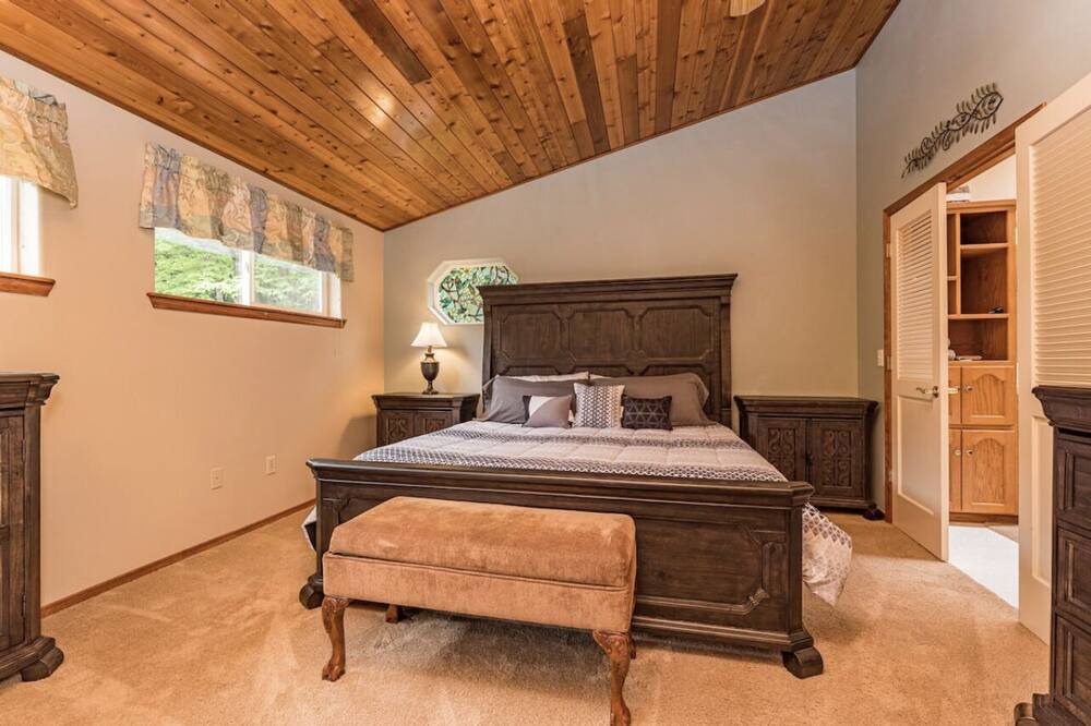 Photo of Bedroom in Sequim