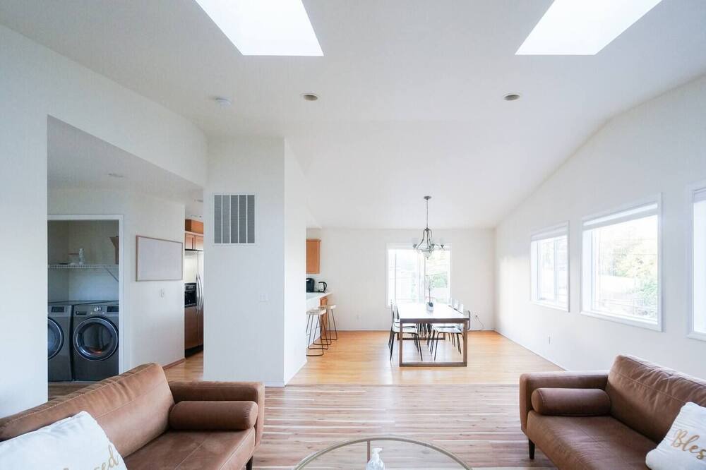 Photo of Livingroom in Mid-Beacon Hill