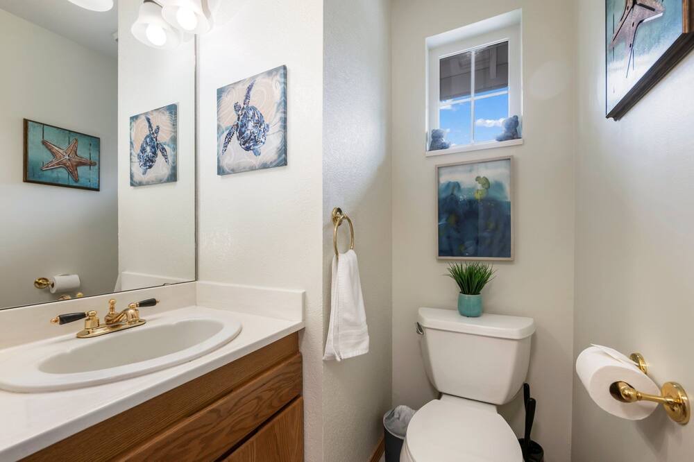 Photo of Bathroom in Boston Harbor