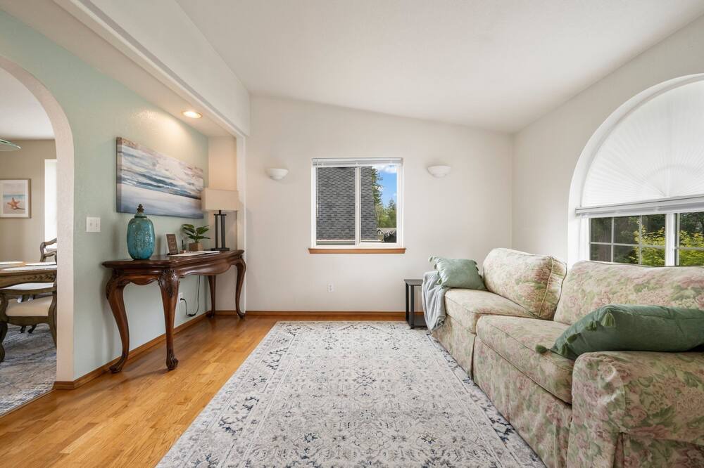 Photo of Bedroom in Boston Harbor