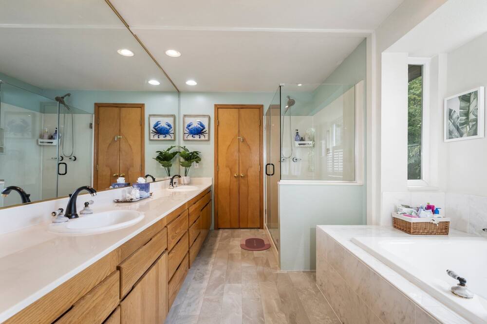 Photo of Bathroom in Boston Harbor