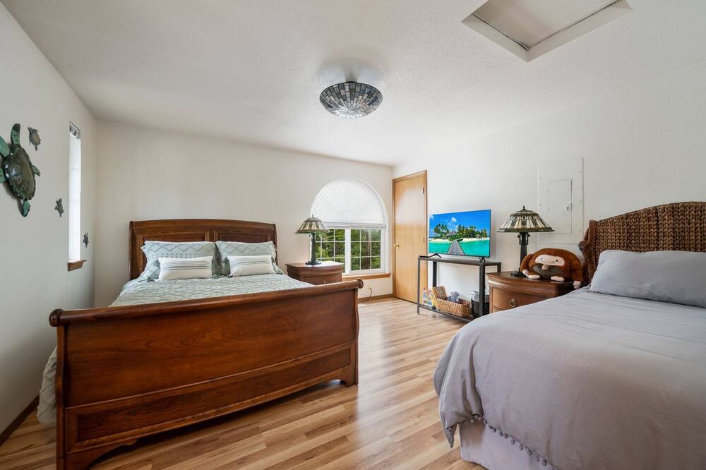 Photo of Bedroom in Boston Harbor